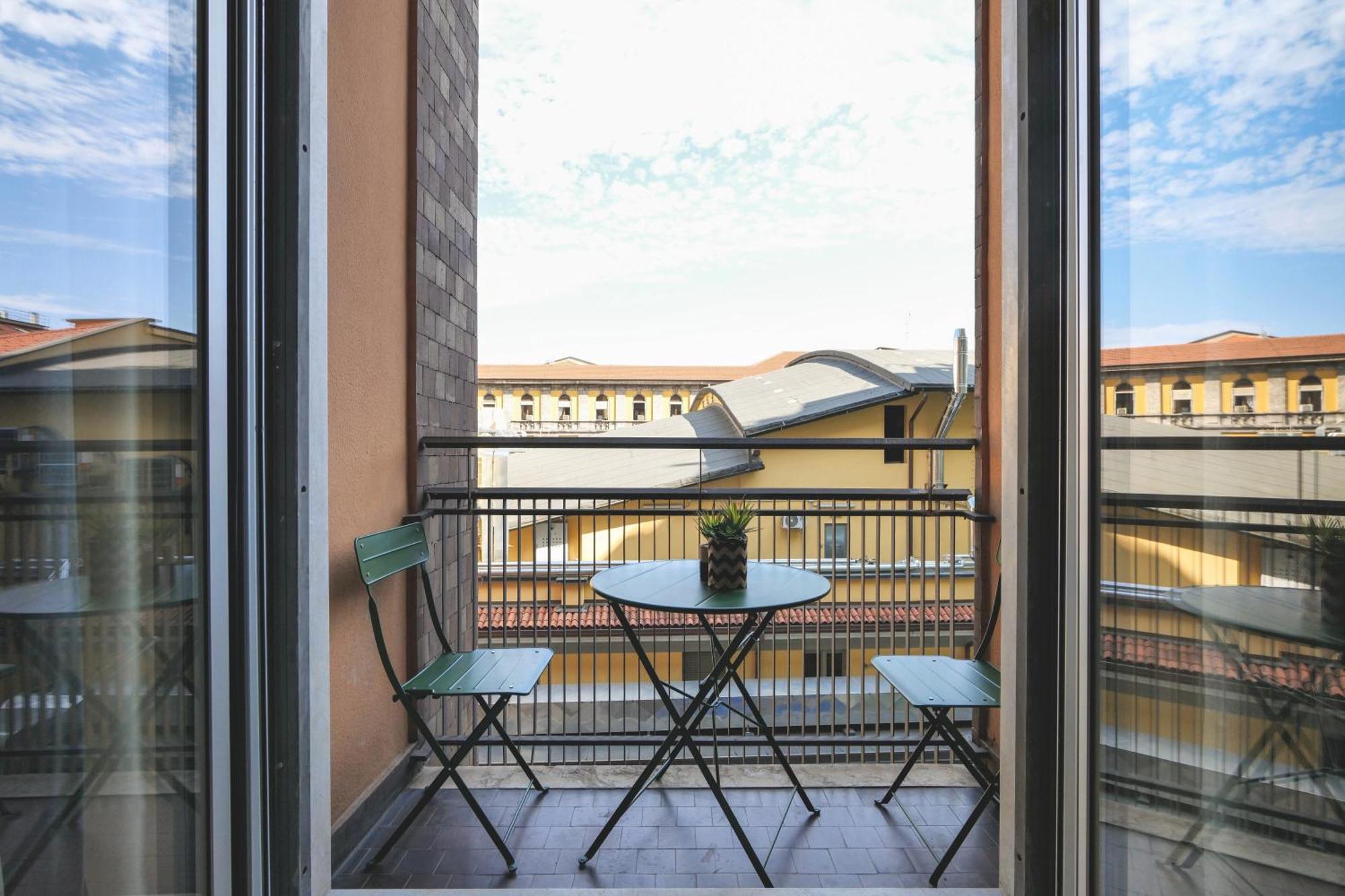 Апартаменты Sweett - Cozy Duomo Милан Экстерьер фото